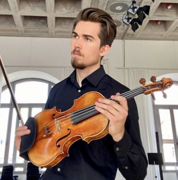 Adrian Kratzert