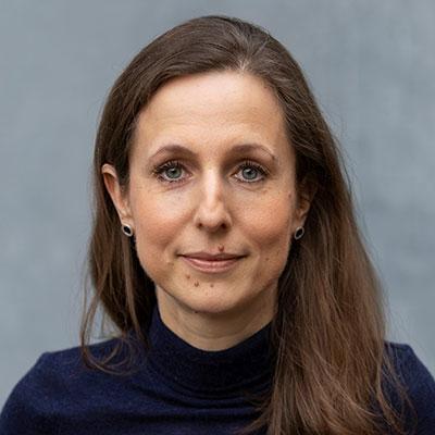 Portrait von Prof. Dr. Nanna Schmidt