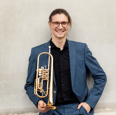 Sandro Hirsch mit Trompete